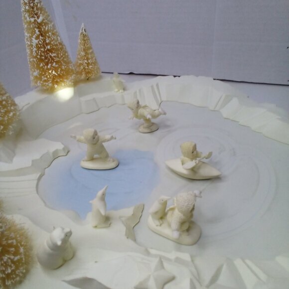 Department 56 Snowbabies Animated Skating Pond Christmas Holiday - Picture 5 of 15